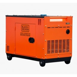 Rückseite des BLACK+DECKER BXGND7900E 7.9KvA Dreiphasen-Dieselgenerator